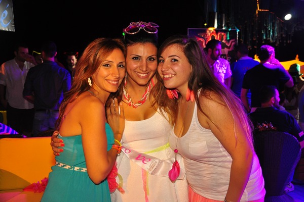 Saturday Night At Edde Sands